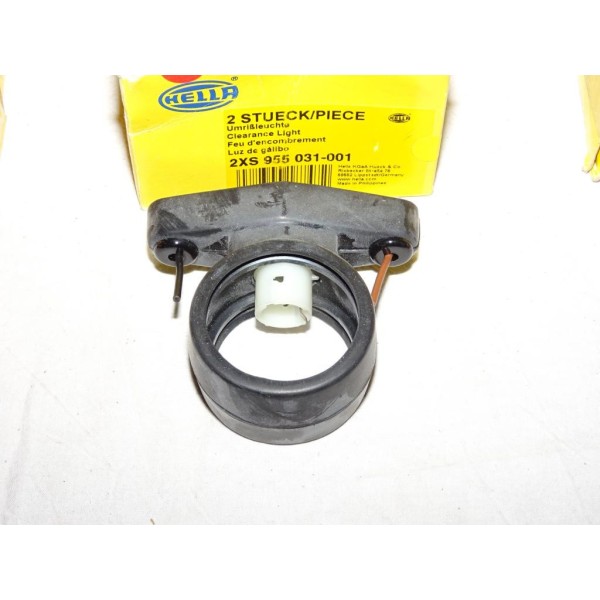 Porte ampoule feu encombrement lateral gabarit 2XS955031-001 adaptable universel poids lourd remorque tracteur engin agricole 