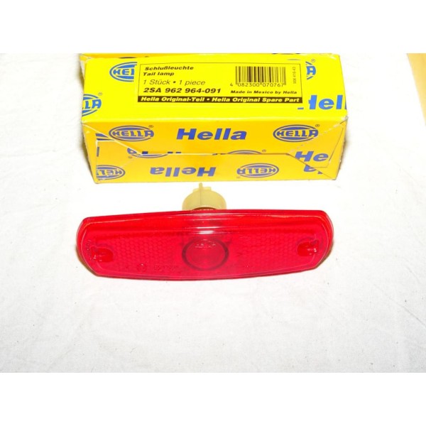 Feu de position arriere rouge 2SA962964-091 adaptable universel poids lourd remorque tracteur engin agricole DAF iveco scania 