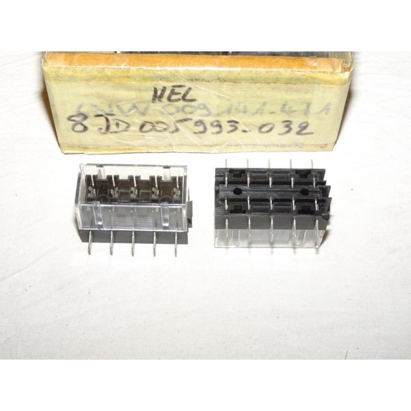 1 Boite boitier à fusible ATO bilateral 5 poles 30A 8JD005993-032 adaptable universel auto poids lourd tracteur engin agricole c