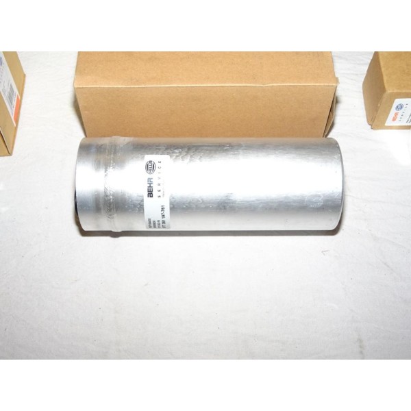 Bouteille deshydratante filtre deshydrateur circuit climatisation 8FT351197-761 pour audi A4 skoda superb volkswagen passat B5 