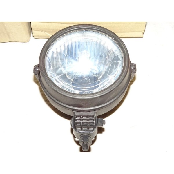 Phare projecteur longue portée 1A3005760-518 adaptable universel auto poids lourd tracteur engin agricole 