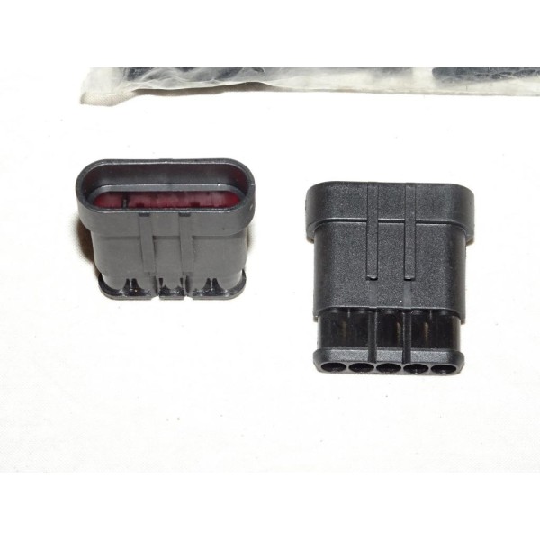 1 Cosse boitier connecteur electrique 5 poles branchement faisceau 8JA746183-052 pour véhicules auto poids lourd tracteur engin 