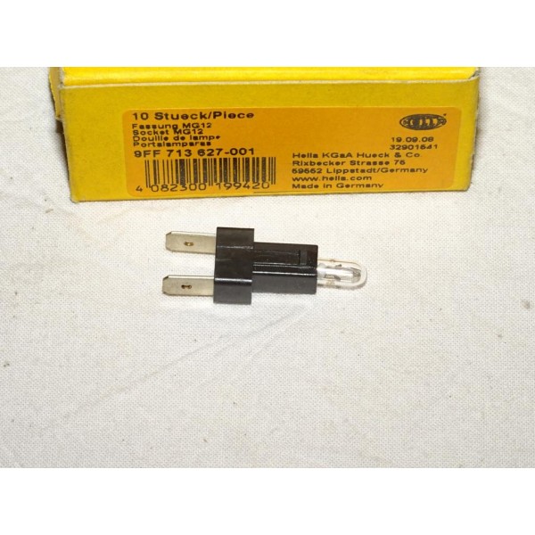 Douille de lampe ampoule 9FF713627-001 pour poids lourd tracteur engin agricole chantier claas faun iveco man nissan terex volvo