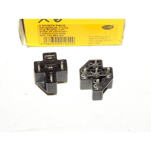 1 Boitier connecteur cosse electrique branchement relais telerupteur 8JD733963-001 pour véhicules auto poids lourd tracteur engi