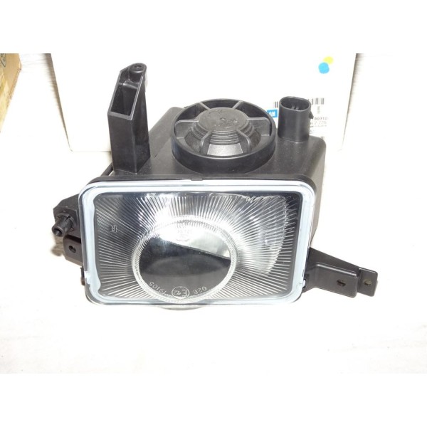 Phare antibrouillard avant droit 9196910 pour opel corsa C partir de 2001 