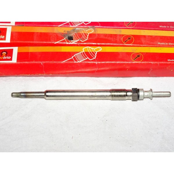 Lot 2 bougies de prechauffe 8671004899 pour BMW serie 5 7 E38 E39 opel omega B vectra B astra G zafira A frontera sintra kia cee