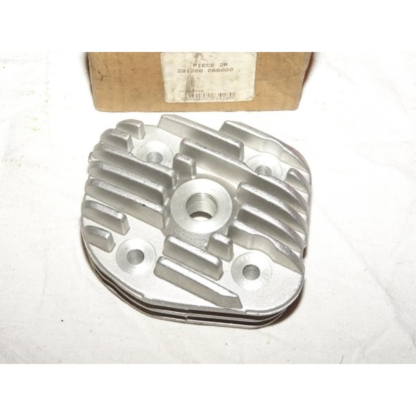Culasse moteur Generic 201200.066000 pour scooter cracker 50cc 