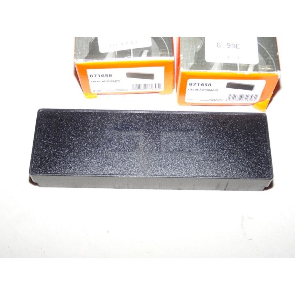 Couvercle cache autoradio poste radio Norauto 871658