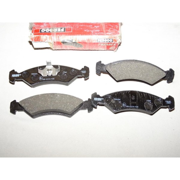Jeux 4 plaquettes de frein avant montage teves Ferodo FDB365 pour ford fiesta 2 II 