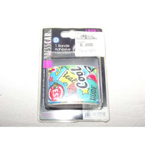 Bande autocollante decorative 5cm x 1.3m Dresscar 161406