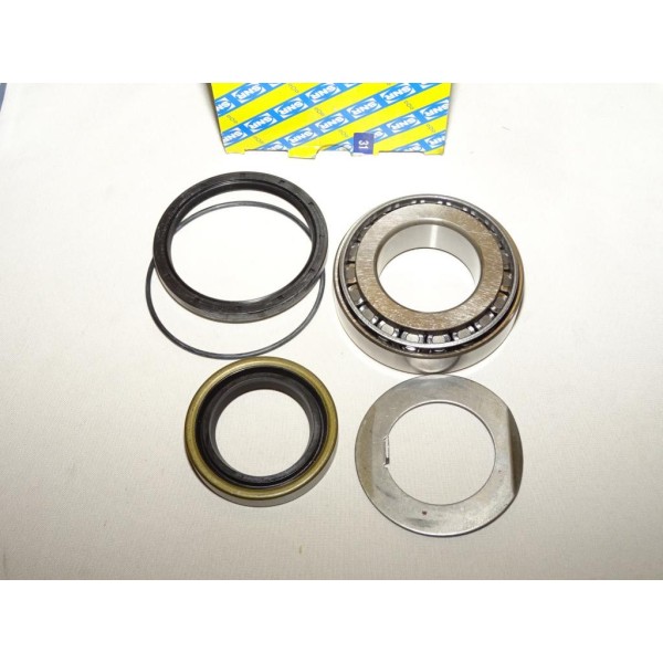 Kit roulement de roue arriere SNR R168.53 pour nissan patrol K160 K260 W160 W260 