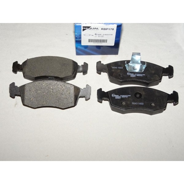 Jeux 4 plaquettes de frein avant montage teves Requal RBP178 pour fiat palio punto 2 II siena strada linea 