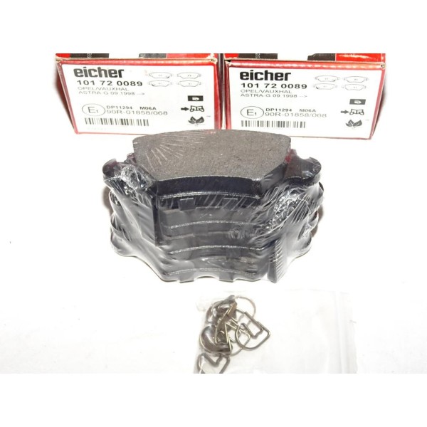 Jeux 4 plaquettes de frein arriere montage bosch Eicher 101720089 pour opel astra G zafira A 