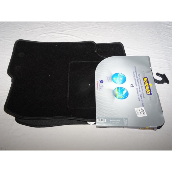 Ensemble 4 tapis de sol avant + arriere Norauto 761376 pour hyundai i30 de 2007 à 2012 
