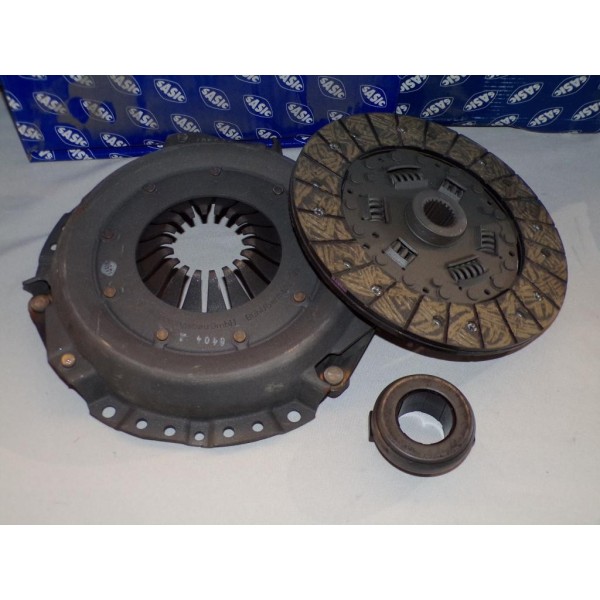 Kit embrayage disque + mecanisme + butée Sasic SCL6404 pour ford sierra 1 2 I II scorpio 1 granada consul transit 2 3 II III cap