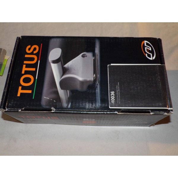 Kit pieds fixation barre de toit Totus 40036 pour renault clio 2 II version 3 portes partir de 1999 