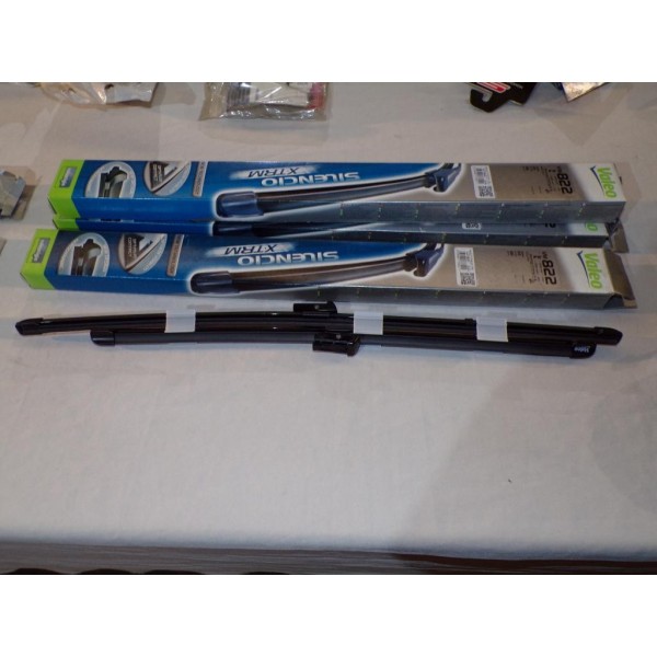 Paire balais essuie glace 600 + 500mm souple silencio xtrm Valeo VM822 577822 pour BMW X5 X6 E70 E71 E72 