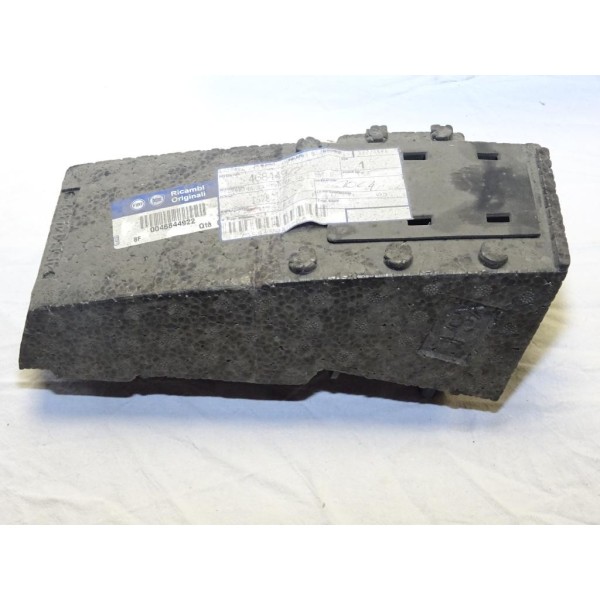 Tampon absorbeur fixation parechocs pare-chocs arriere gauche Fiat 46844922 pour fiat punto 2 II 3 portes de 1999 à 2003 