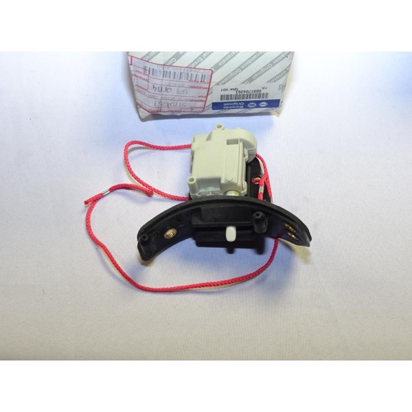 Verrou volet trappe remplissage reservoir carburant Fiat 51704263 pour fiat stilo de 2001 à 2007 