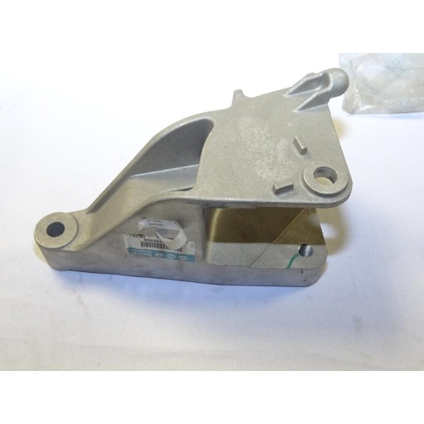 Support moteur inferieur Fiat 51740298 pour fiat croma 2 II 1.9JTD 1.9 JTD boite de vitesses automatique de 2005 à 2010 