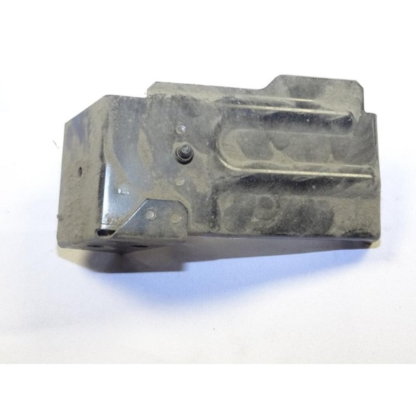 Etrier support fixation aile avant gauche Fiat 46510214 pour fiat multipla 