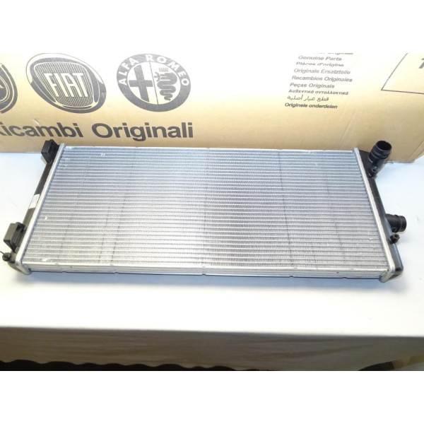 Radiateur refroidissement moteur Fiat 46739749 pour fiat punto 2 II 1.9D 1.9 D diesel de 1999 à 2003 