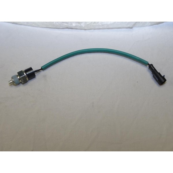 Contacteur feu de recul Fiat 46817710 pour fiat stilo de 2001 à 2007 