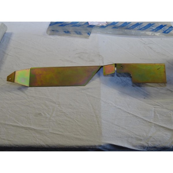 Tole protection arriere droite Fiat 46777652 pour fiat punto 2 II de 1999 à 2003 