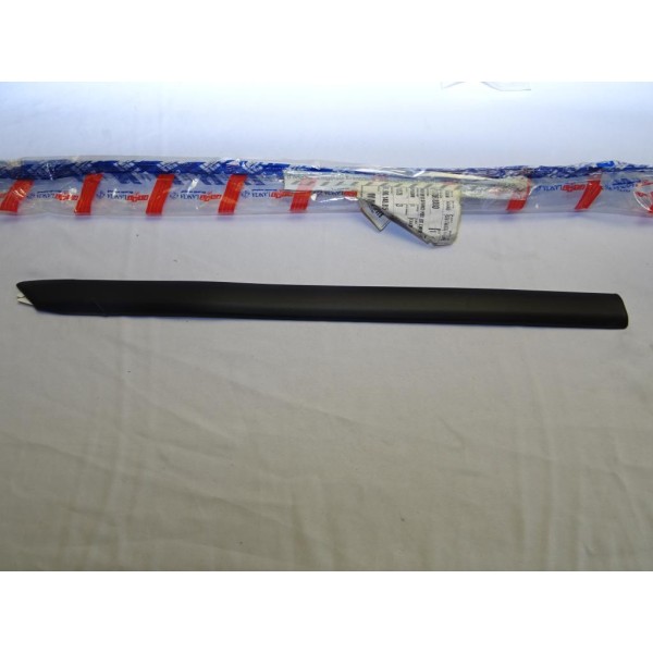 Baguette moulure de porte arriere droite Fiat 170618080 pour fiat tipo 3 portes de 1993 à 1995 