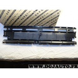 Grille interieur de calandre Fiat 7738987 pour fiat tempra de 1993 à 1996