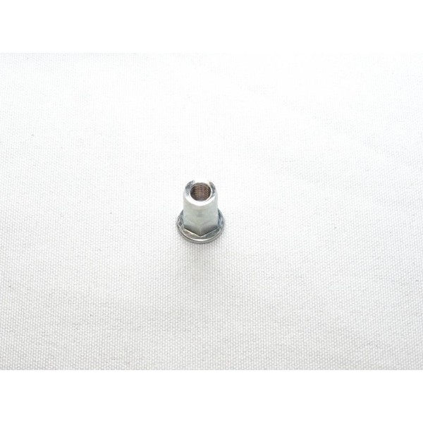 Ecrou rivet fixation revetement coque ossature Fiat 15609211 pour alfa romeo 145 146 147 156 159 4C mito GT fiat 500L brava brav