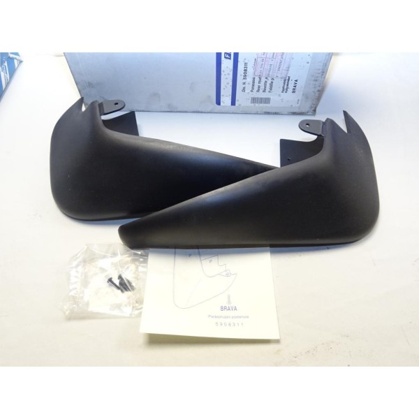Paire bavettes jet pare pierre pare-pierre roue arriere avec 4 vis Fiat 5908311 pour fiat brava 1 