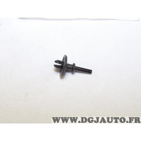 Agrafe rivet fixation cordelette tirant plage coffre arriere Fiat 7670683 pour alfa romeo mito fiat grande punto evo MY2013 MY20