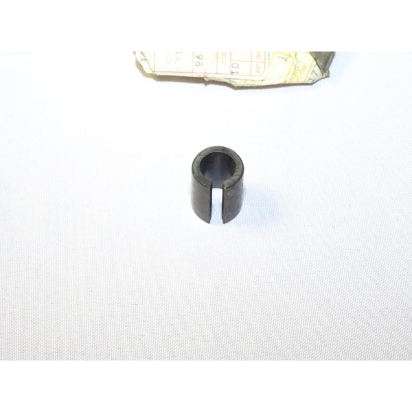 Bague entretoise fixation compresseur climatisation Fiat 9608855980 pour fiat ulysse 1 scudo ducato 1 lancia zeta peugeot 806 ex