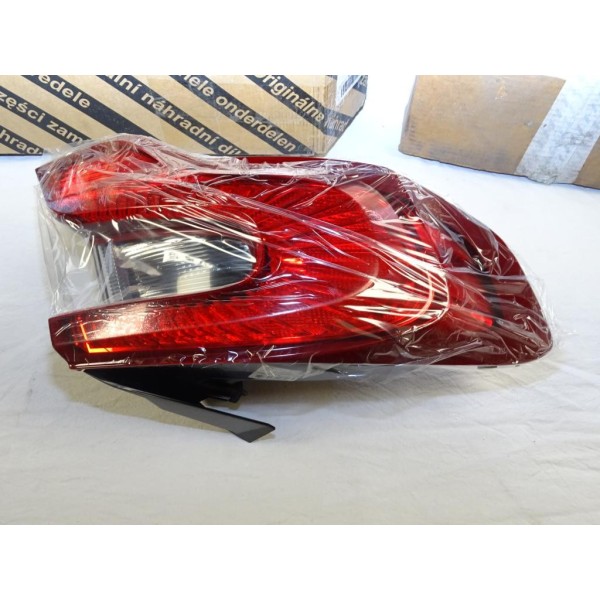 Feu lanterne arriere exterieur gauche Fiat 51984459 pour fiat tipo 2 3 II III partir de 2015 