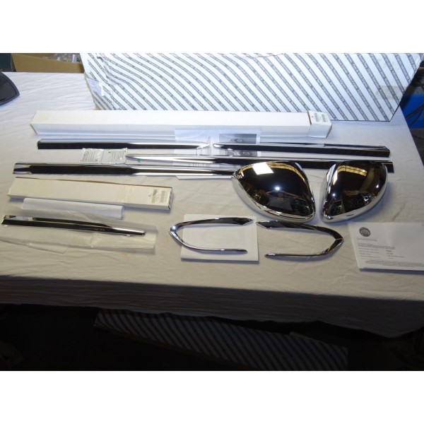 Kit baguettes moulure avec coque retroviseur chrome Fiat 71807425 pour fiat 500X partir de 2015 