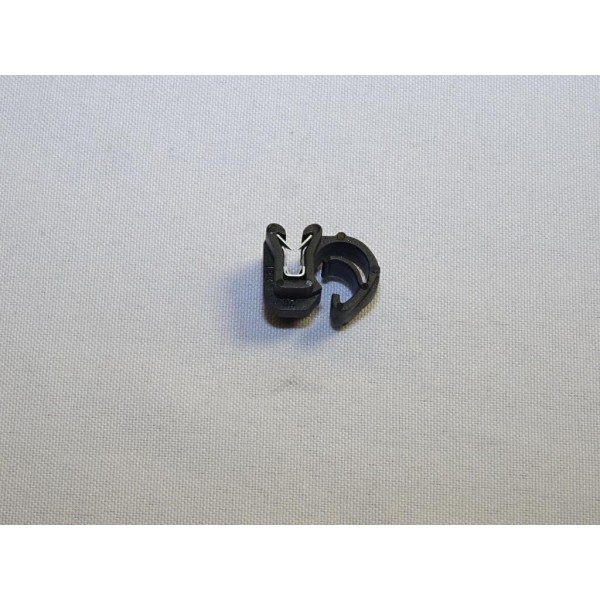 Agrafe fixation cable faisceau electrique Fiat 7766072 pour alfa romeo 147 156 mito brera GTV giulietta GT spider fiat 500 500X 