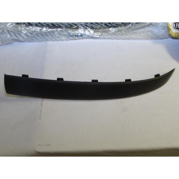 Baguette moulure parechocs pare-chocs avant gauche Fiat 735272738 pour fiat punto 2 II 3 portes de 1999 à 2003 