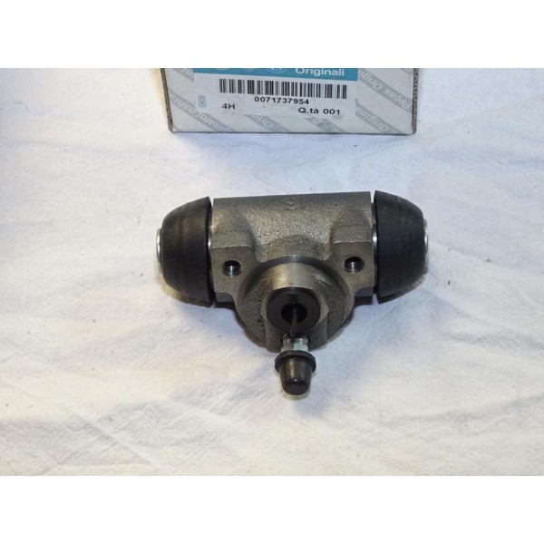 Lot 2 cylindres de roue frein arriere montage AP lockheed Fiat 71737954 pour fiat punto 1 