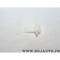 Taquet agrafe clips fixation revetement de coffre Fiat 71765467 pour alfa romeo giulietta lancia delta 3 III 