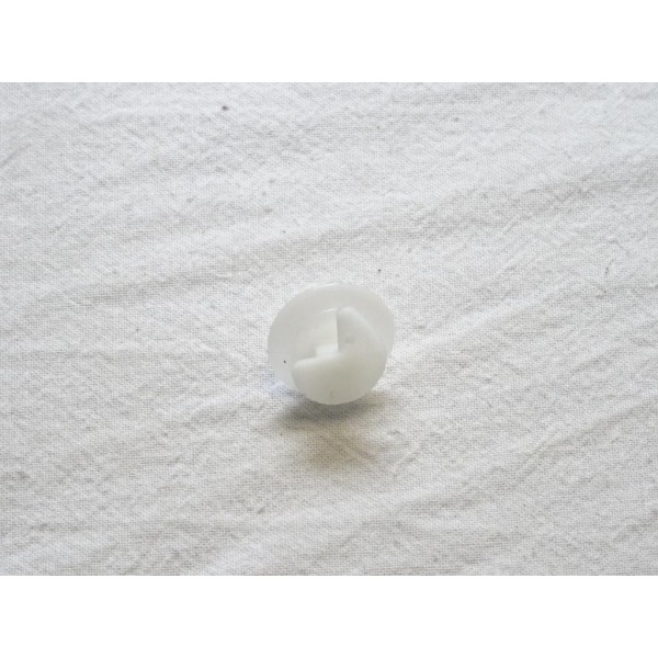 Agrafe attache fixation panneau de porte Fiat 60507749 pour alfa romeo 75 164 fiat marea doblo 1  