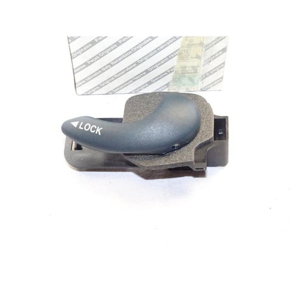 Poignée de porte interieur droite Fiat 735297114 pour fiat doblo de 2000 à 2004  