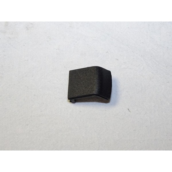 Capuchon cache plastique poignée systeme serrure de porte avant Fiat 71728565 pour fiat doblo 1  