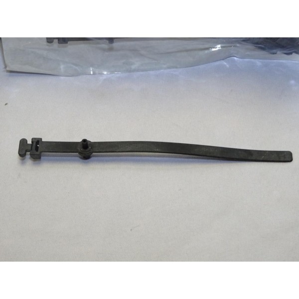 1 Colson collier agrafe fixation durite tuyau faisceau electrique Fiat 7903085023 pour fiat ulysse 1 scudo lancia zeta peugeot 8