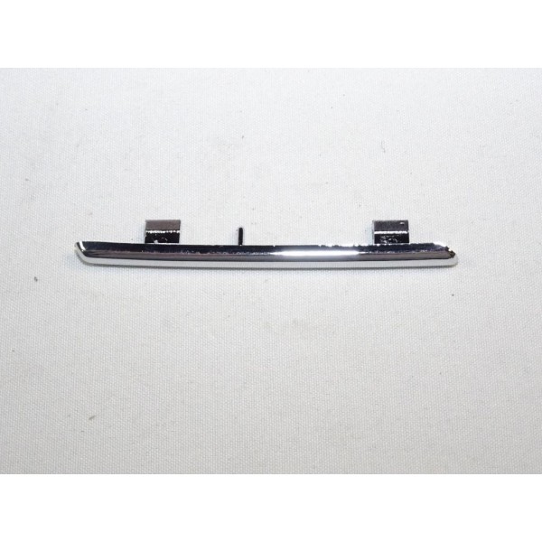 Baguette logo motif embleme ecusson de calandre Fiat 7738855 pour fiat tempra de 1993 à 1996  