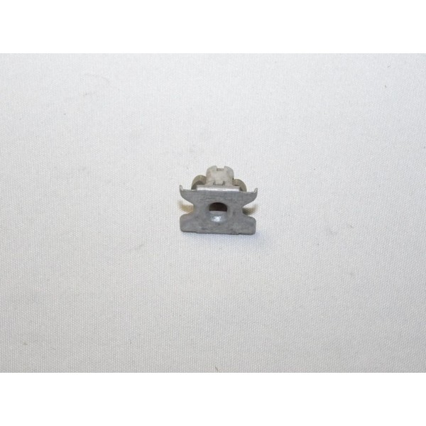 Taquet prisonnier fixation aile avant Fiat 7623058 pour alfa romeo 145 146 155 fiat tempra tipo lancia dedra delta  