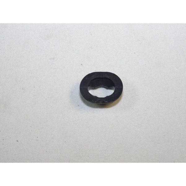 Agrafe fixation tapis de coffre Fiat 46472094 pour fiat palio de 1997 à 2004  