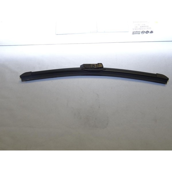 Balais essuie glace souple avant droit Fiat 51937652 pour fiat 500X partir de 2015  