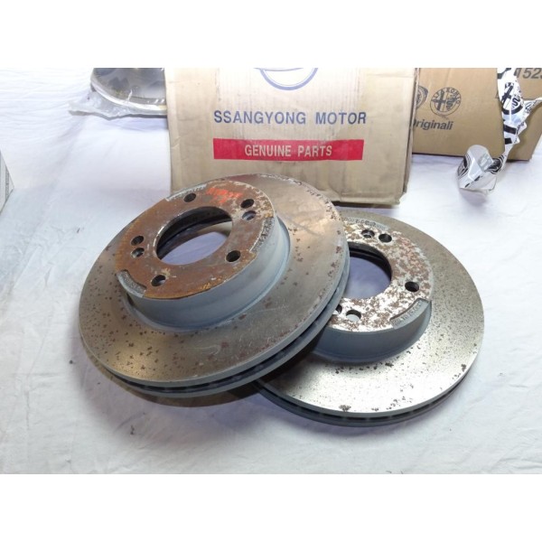 Paire disques de frein avant ventilé 300mm diametre Ssangyong 4144121001 pour ssangyong rodius stavic  
