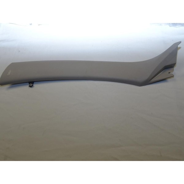 Revetement garniture montant parebrise pare-brise avant gauche Fiat 156078686 pour alfa romeo 147  